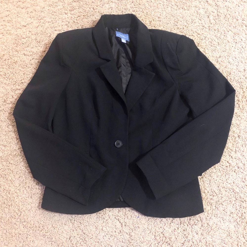 Vera Wang black blazer size 10